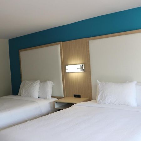 Sunbird Cape Cod Annex 호텔 웨스트야머스 외부 사진