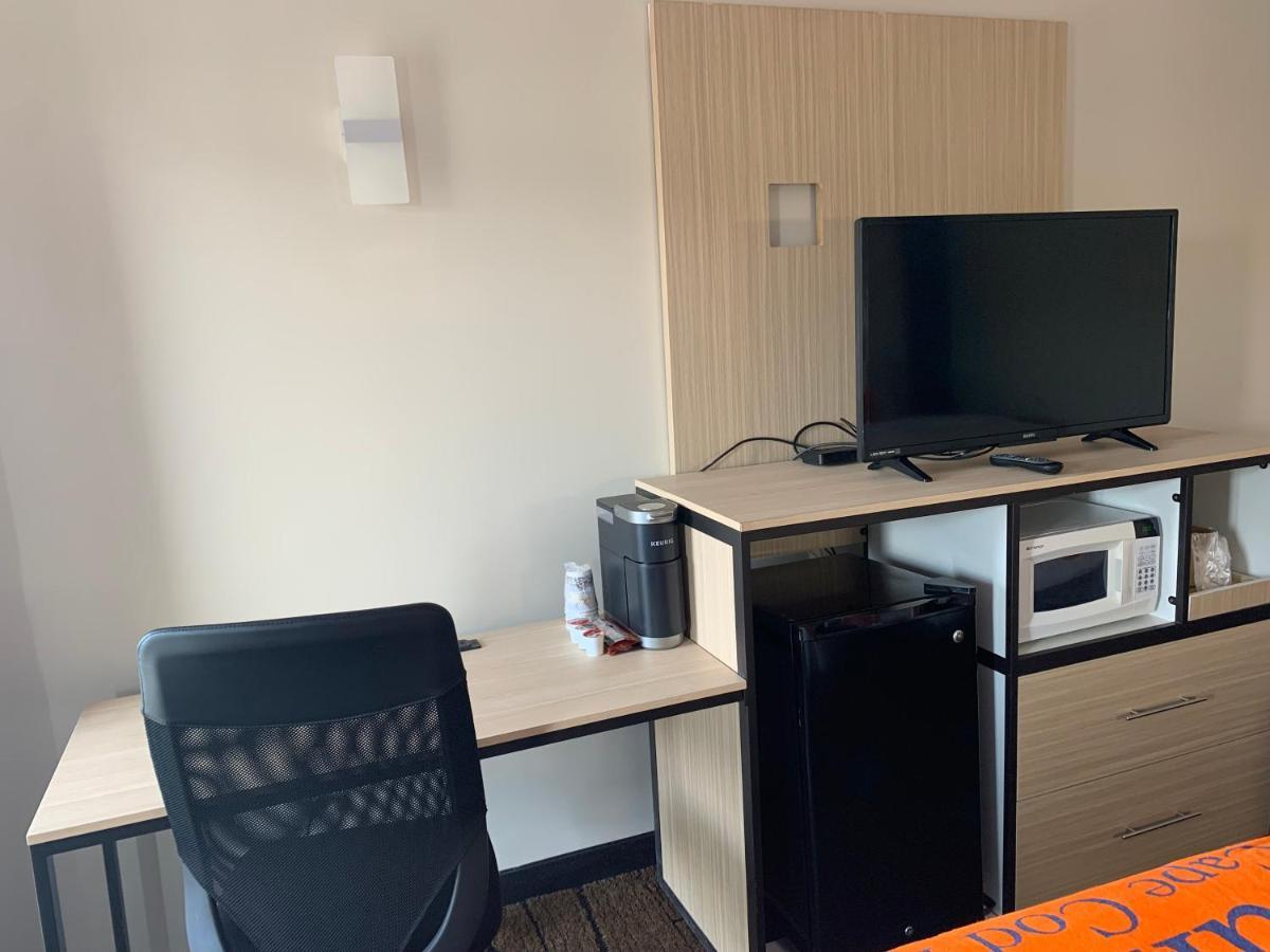 Sunbird Cape Cod Annex 호텔 웨스트야머스 외부 사진