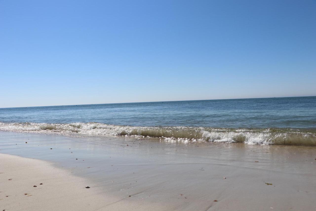 Sunbird Cape Cod Annex 호텔 웨스트야머스 외부 사진