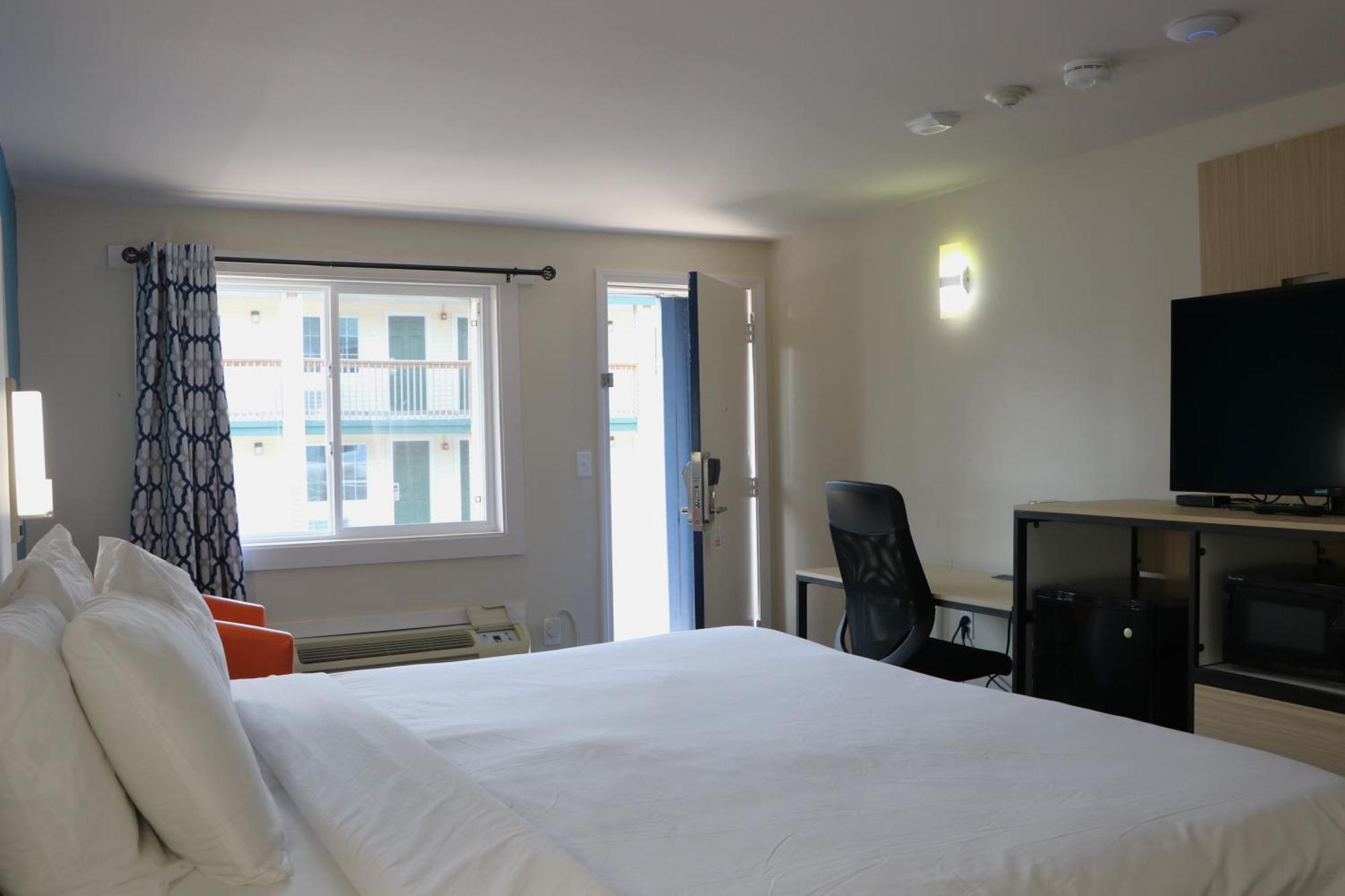 Sunbird Cape Cod Annex 호텔 웨스트야머스 외부 사진